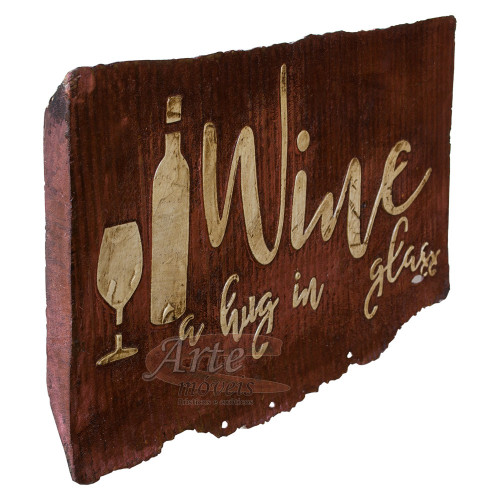 Placa "Wine a hug in glass" Vermelha em Madeira - 5239